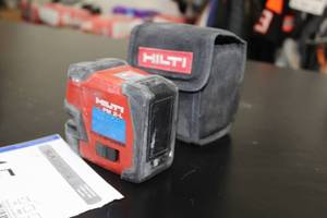 lot 45 image: 2015 Hilti Line Laser PM 2-L, Case