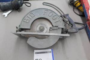 lot 70 image: Skilsaw Big Foot Worm Drive Saw 7-14 HD77