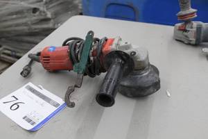 lot 76 image: Milwaukee Sander-Grinder 4-12 6148