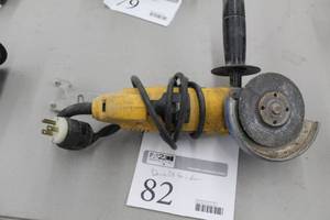 lot 82 image: DeWalt Angle Grinder 4-12 DW402