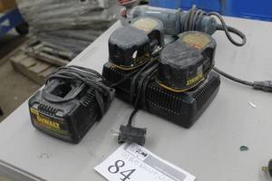 lot 84 image: Lot of (4) DeWalt Cordless Accessories - 1-Hour NiCd 7.2-18V Charger DW9116, Dual Port 1-Hour 7.2-18V Charger DW9216, Batteries (x2)