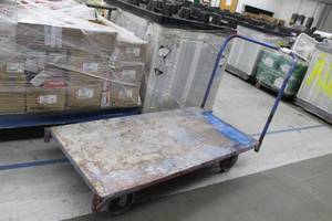 lot 162 image: Industrial Wood Deck Platform Truck