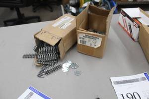 lot 178 image: Lot of (2) ITW RamsetRed Head Accessories LD100 1000-count Box