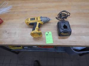 18v Dewalt 12 Impact with Charger