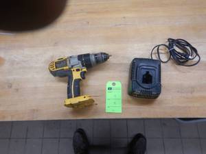 18v Dewalt Drill with Charger