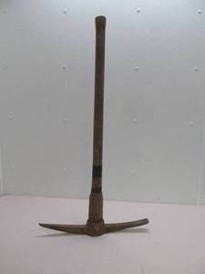 lot 1 image: railroad pick