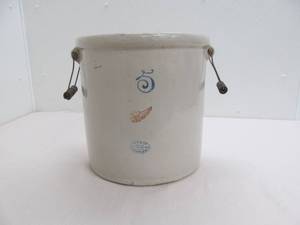 lot 3 image: red wing crock