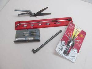 lot 9 image: tools