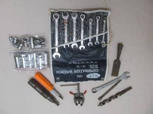 lot 10 image: tools