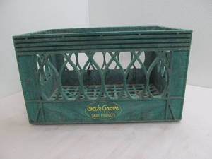 lot 14 image: oak grove milk crate