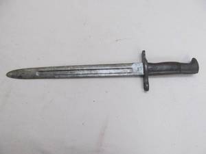 lot 33 image: antique bayonette knife