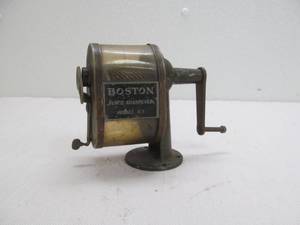lot 39 image: vintage Boston pencil sharpener