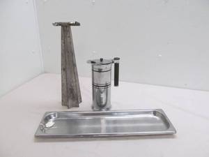 lot 52 image: vintage kitchenware
