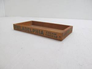 lot 57 image: vintage Kraft tray