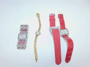 lot 34 image: 4 Watches