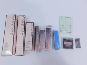 lot 72 image: Mary Kay Makeup Products