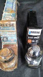 lot 40 image: 2 DIFFERENT SIZED REESE TOW POWER HITCHES 1 78 BALLS. CLASS 2