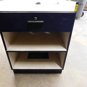 lot 16 image: CABINENT AND DIVIDER