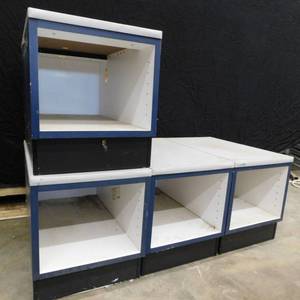 lot 19 image: CUBESCUBBIES