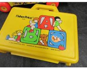 lot 92 image: VINTAGE FISHER PRICE