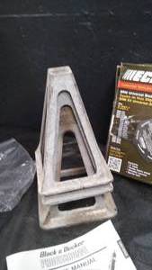 lot 56 image: MISC GARAGE LOT