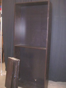 lot 70 image: SHELF