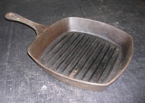 lot 83 image: CAST IRON GRILL PAN