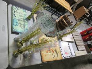 Large Lot of Wall & Table Dcor (B...