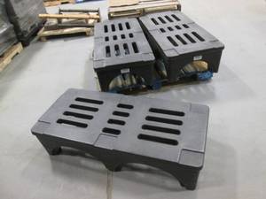 (3) Forte Heavy Duty Plastic 12 Pa...