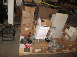Large Lot of UnsoldUnclaimed Items