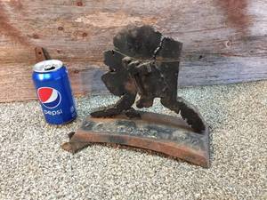 lot 12 image: Vintage Alaska 76 Metal Art