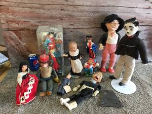 lot 15 image: Group Vintage Antique Dolls, Marionette, Composition