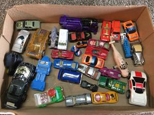 lot 16 image: Vintage Hotwheels, Matchbox, etc, Some Classics