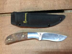 lot 26 image: Browning Model 644 Fixed Blade Knife with Sheath
