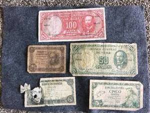 lot 67 image: Vintage Chile and Espana Bills