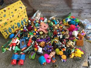 lot 72 image: Vintage Toybox with Toy Characters, Figurines