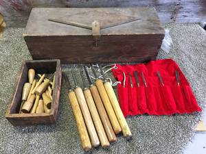 lot 75 image: Vintage Box with Wood CarvingTurning, Chisel Tools