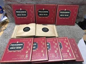 lot 85 image: Old Record Albums 33-13