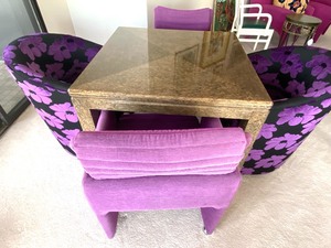 lot 34 image: Amazing Expandable Table