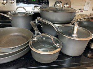 lot 94 image: Kirkland Cookware Set