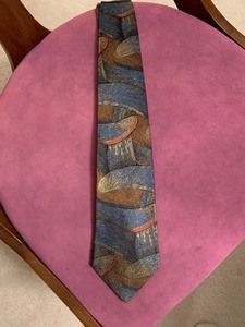 lot 30 image: Gianni Versace Mens Tie- Vintage