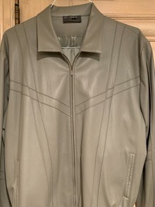 lot 143 image: Mens Leather Jacket by St. Croix