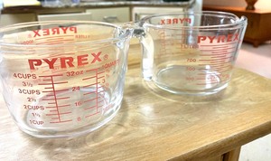 lot 26 image: Kitchen Ware Items