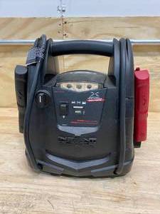 SCHUMACHER Battery Extender 12-Volt, 750 Amp Battery Jump Starter