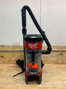 MILWAUKEE M18 FUEL 18-Volt Lithium-Ion Brushless 1 Gal. Cordless 3-in-1 Backpack Vacuum (Tool-Only)