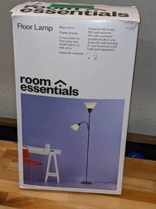 lot 77 image: Room Essentials Floor Lamp