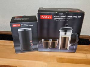 lot 51 image: Bodum Caffetiera Coffee Set & Bistro Electric Milk Frother