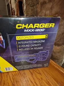 lot 163 image: Nerf Rival Charger MXX-1200 Gun