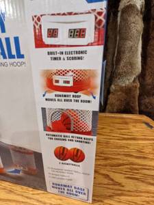 lot 100 image: Franklin Runaway Basketball