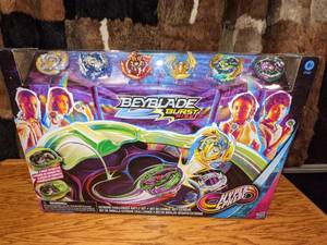 lot 156 image: Beyblade Burst Rise Hyper Sphere